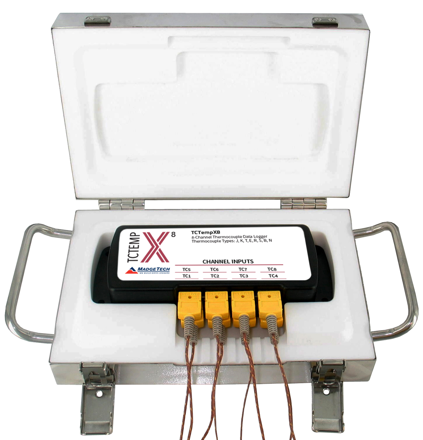 MadgeTech ThermoVaultX - 열전대 네 개를 입력 채널에 연결한 TCTempX