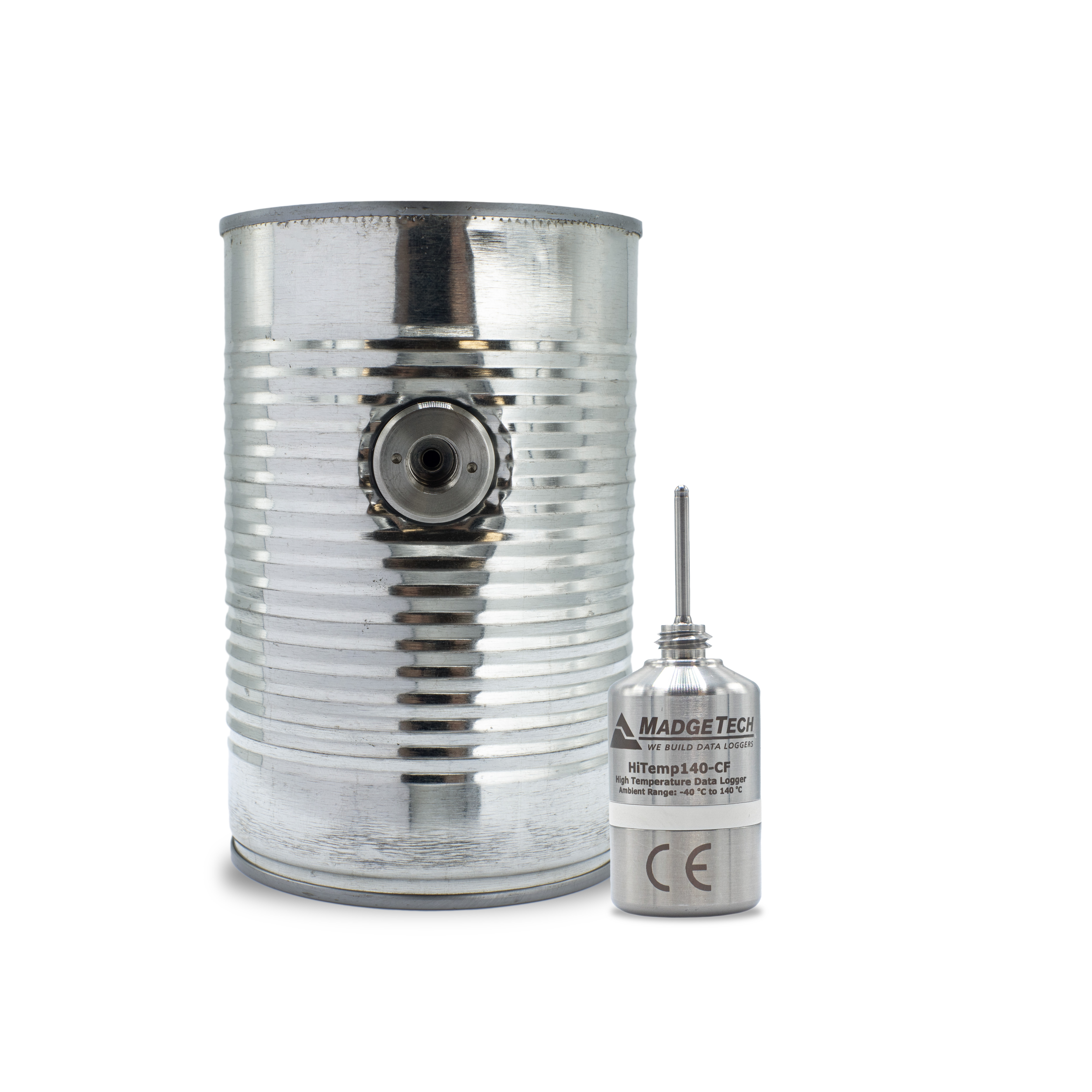 MadgeTech HiTemp140-CF - 캔 옆에 둔 HiTemp140-CF 본체와 프로브