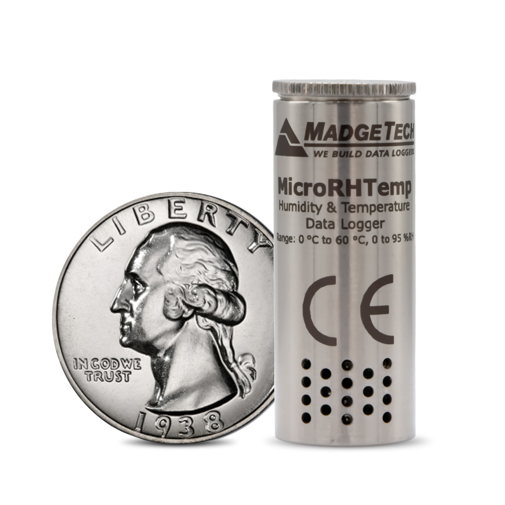 MadgeTech MicroRHTemp - 동전과 크기를 비교한 MicroRHTemp