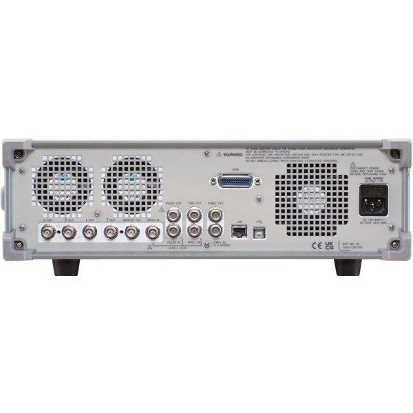 GWINSTEK GSG-2000 - BNC 단자와 냉각 팬, 전원부가 있는 후면