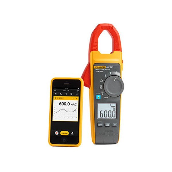 Fluke 902 FC - 스마트폰 앱 화면과 클램프 미터를 함께 놓은 모습