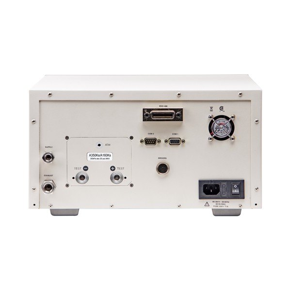 FLUKE CALIBRATION PPC4 - 압력 포트와 전원 입력부가 있는 제어기 후면