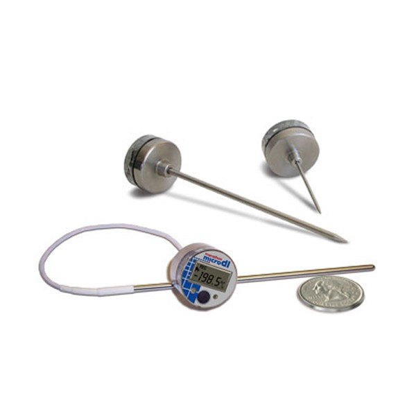 SpotSee microDL-200°C - 탐침형 데이터로거 여러 개를 나란히 놓은 모습
