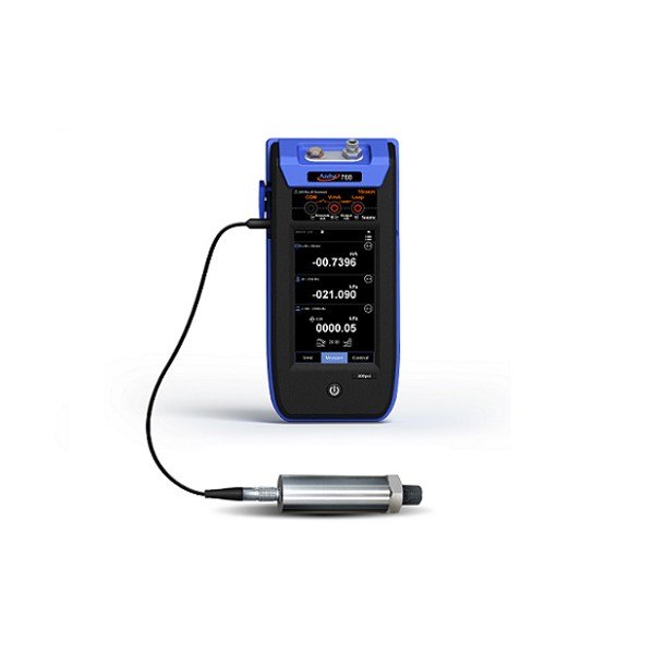 ADDITEL ADT760 - 외부 압력 모듈을 케이블로 연결한 교정기 구성