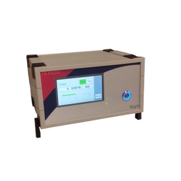 LEYRO INSTRUMENTS IKA500 - 터치 화면이 있는 탁상형 정밀 압력 지시계 외형