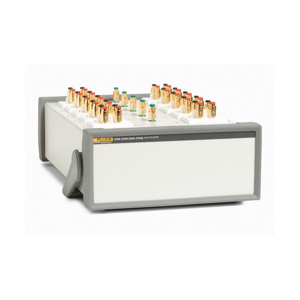 FLUKE CALIBRATION 1586-2588-KIT - 전면 단자가 늘어선 멀티플렉서 본체 모습
