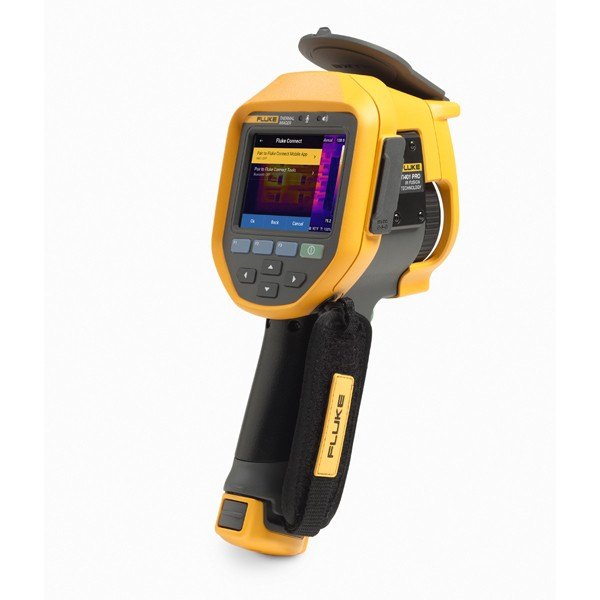 FLUKE Ti401-PRO - 화면과 버튼, 핸드 스트랩이 보이는 카메라 모습