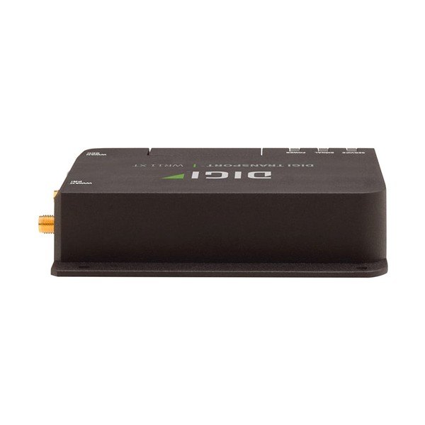 DIGI WR11 XT - 안테나 커넥터가 있는 라우터 측면 모습