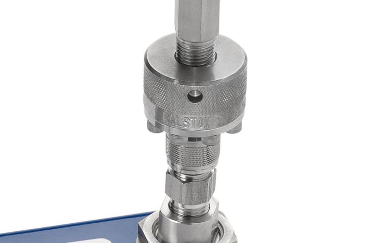 RALSTON INSTRUMENTS XTHA-1FS0-QD - 고압용 퀵 테스트 커넥터의 스테인리스 연결부 확대