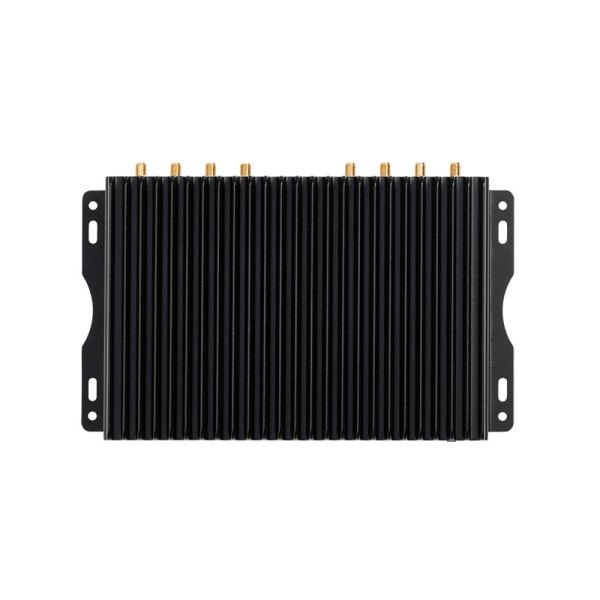 DIGI TX54 - 위에서 본 방열 핀과 안테나 커넥터 배열 모습