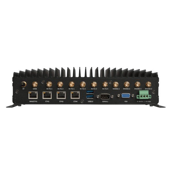 DIGI TX64 - 후면의 이더넷 포트와 안테나 커넥터, 전원 단자