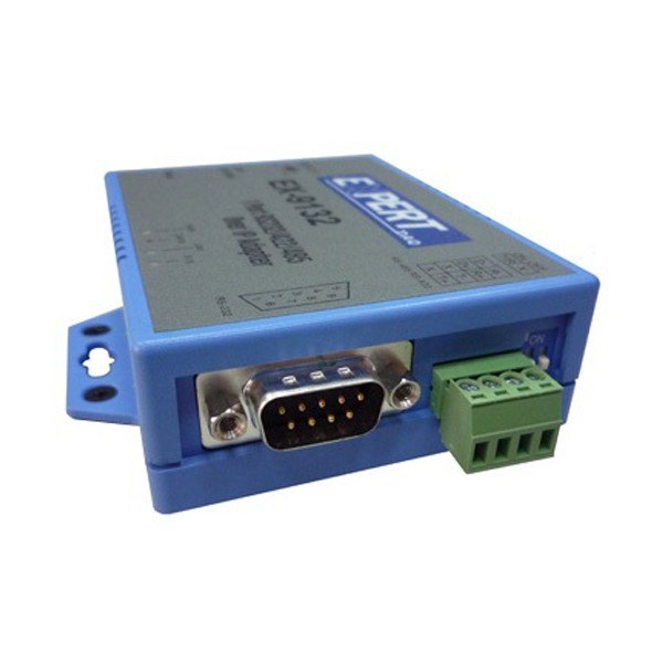 EXPERT DAQ EX9132 - 직렬 DB9 커넥터와 녹색 단자대가 보이는 측면