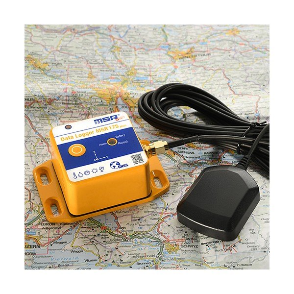 MSR175plus - 지도 위에 로거와 GPS 안테나를 놓은 모습