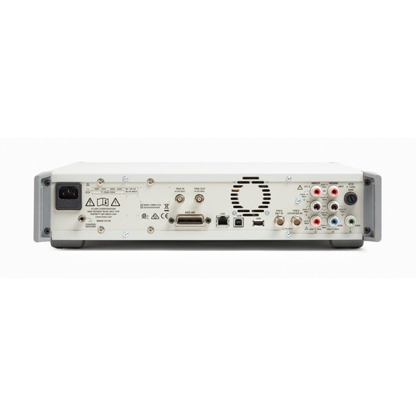 FLUKE CALIBRATION 8588A - 전원부와 커넥터, 냉각 팬이 있는 후면부