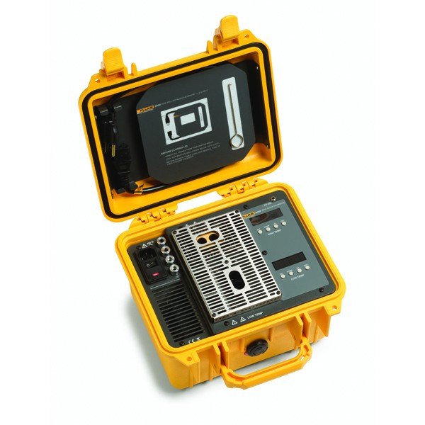 FLUKE CALIBRATION 9009-X - 노란색 휴대용 케이스에 담긴 듀얼 블록 온도 교정기