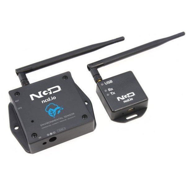 NCD PR49-24L - 센서 본체와 USB 무선 모뎀이 함께 놓인 모습