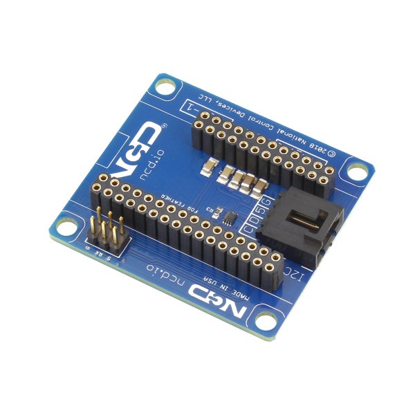 NCD PR54-1 - I2C 커넥터와 핀 소켓이 배열된 페더 실드 기판 모습