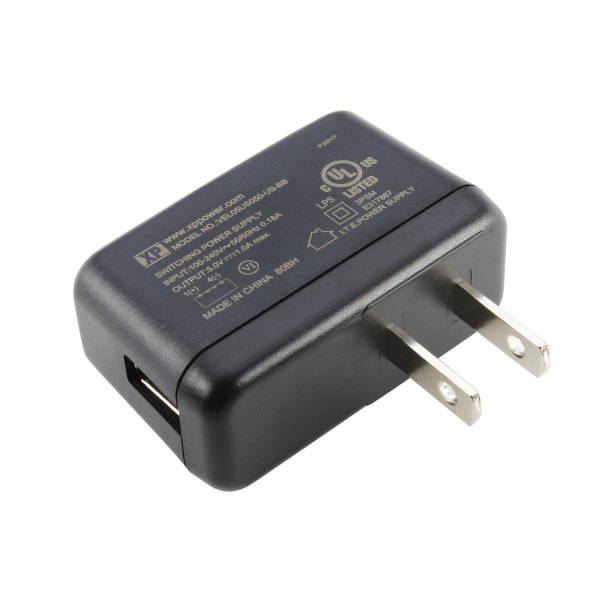 NCD VEL05US050-US-BB - USB 포트가 있는 벽면 콘센트형 전원 어댑터 모습