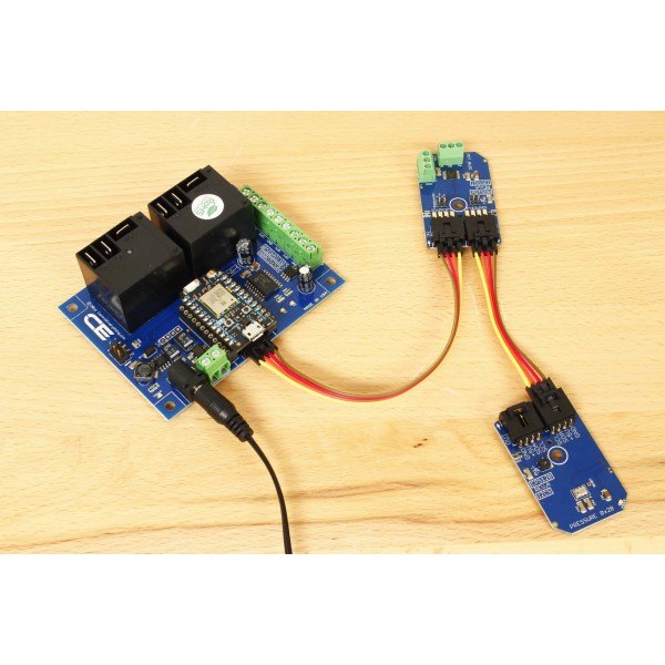 NCD Analog Devices AD5252 디지털 포텐쇼미터 2 채널 256- 위치 I2C 미니 모듈 - 릴레이 컨트롤러에 모듈들을 케이블로 연결한 모습