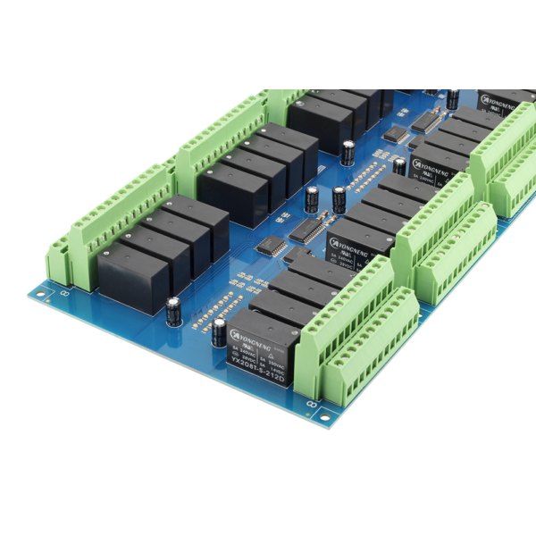 NCD I2C 인터페이스가있는 32 채널 DPDT 신호 릴레이 컨트롤러 - 릴레이와 단자대 일부를 확대한 컨트롤러 기판