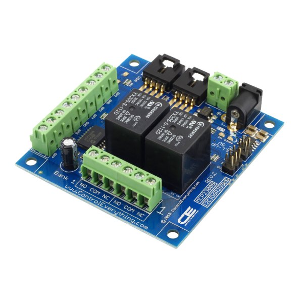 NCD 2 채널 범용 SPDT 릴레이 컨트롤러 + I2C 인터페이스가있는 GPIO 6 개 - 단자대 라벨이 보이는 릴레이 기판 정면