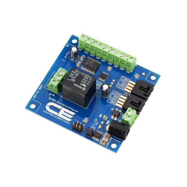 NCD 1 채널 범용 SPDT 릴레이 컨트롤러 + I2C 인터페이스가있는 GPIO 7 개 - 단자대와 커넥터가 보이는 릴레이 기판 상면