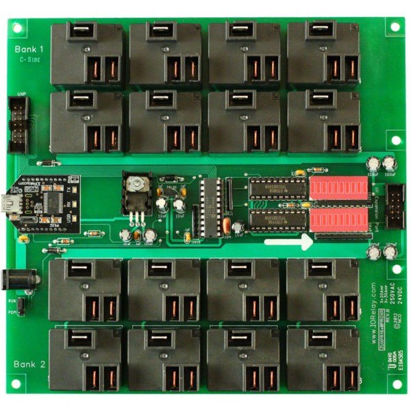 NCD ZUXPR1620PROXR - 대형 릴레이 16개가 상하 두 뱅크로 배열된 보드 상면