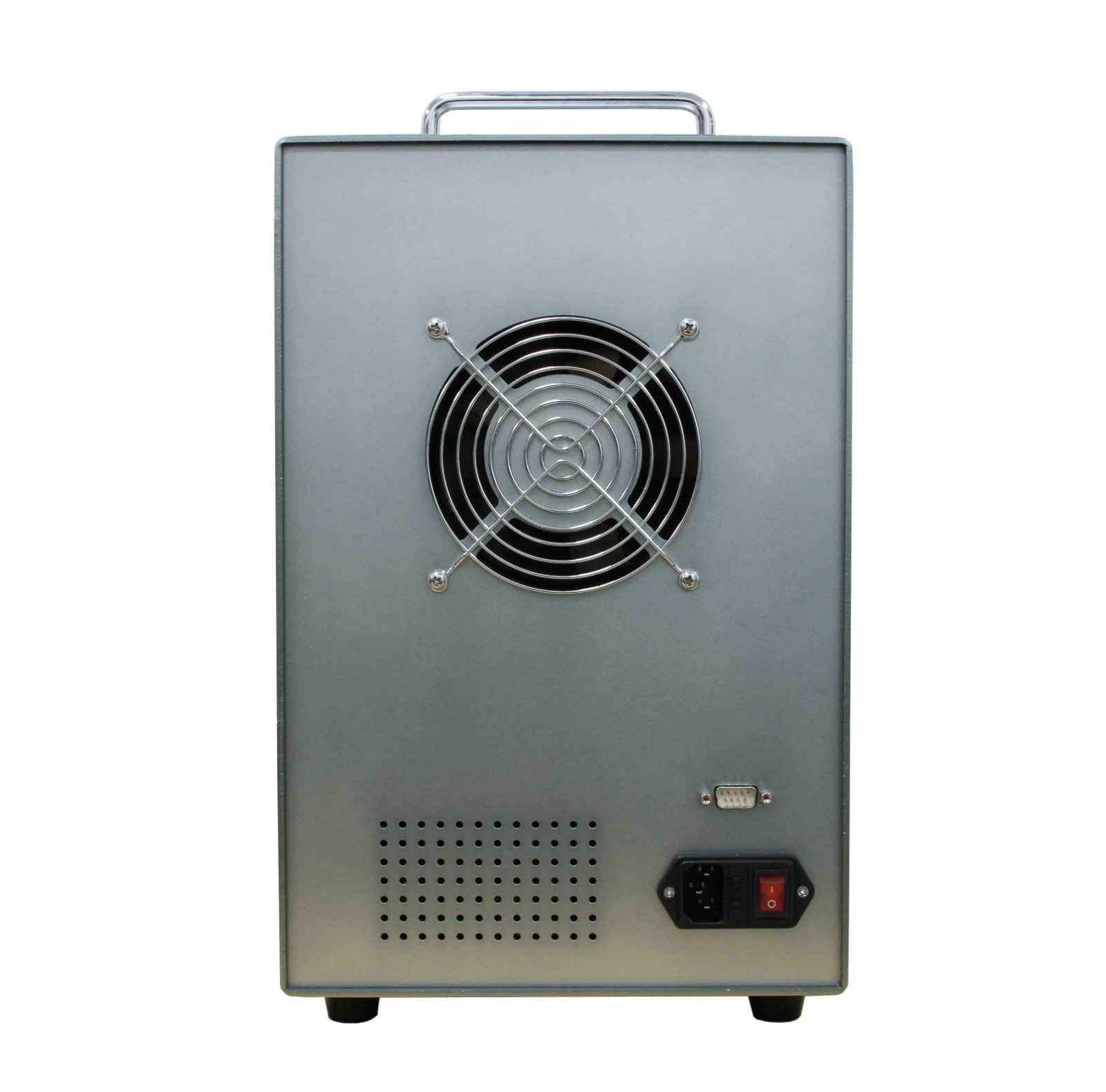 Baluntech BL675A - 냉각 팬과 전원부가 있는 본체 후면