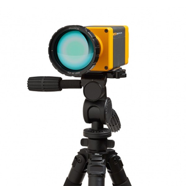 FLUKE FPI-4X-LENS - 삼각대에 올린 적외선 카메라에 망원 렌즈를 장착한 모습