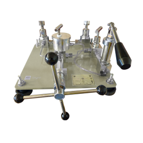 Leyro LPC7000 Comparison calibration pump